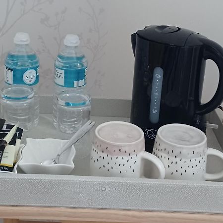 Woodpeckers Cottage B&B Pett 외부 사진