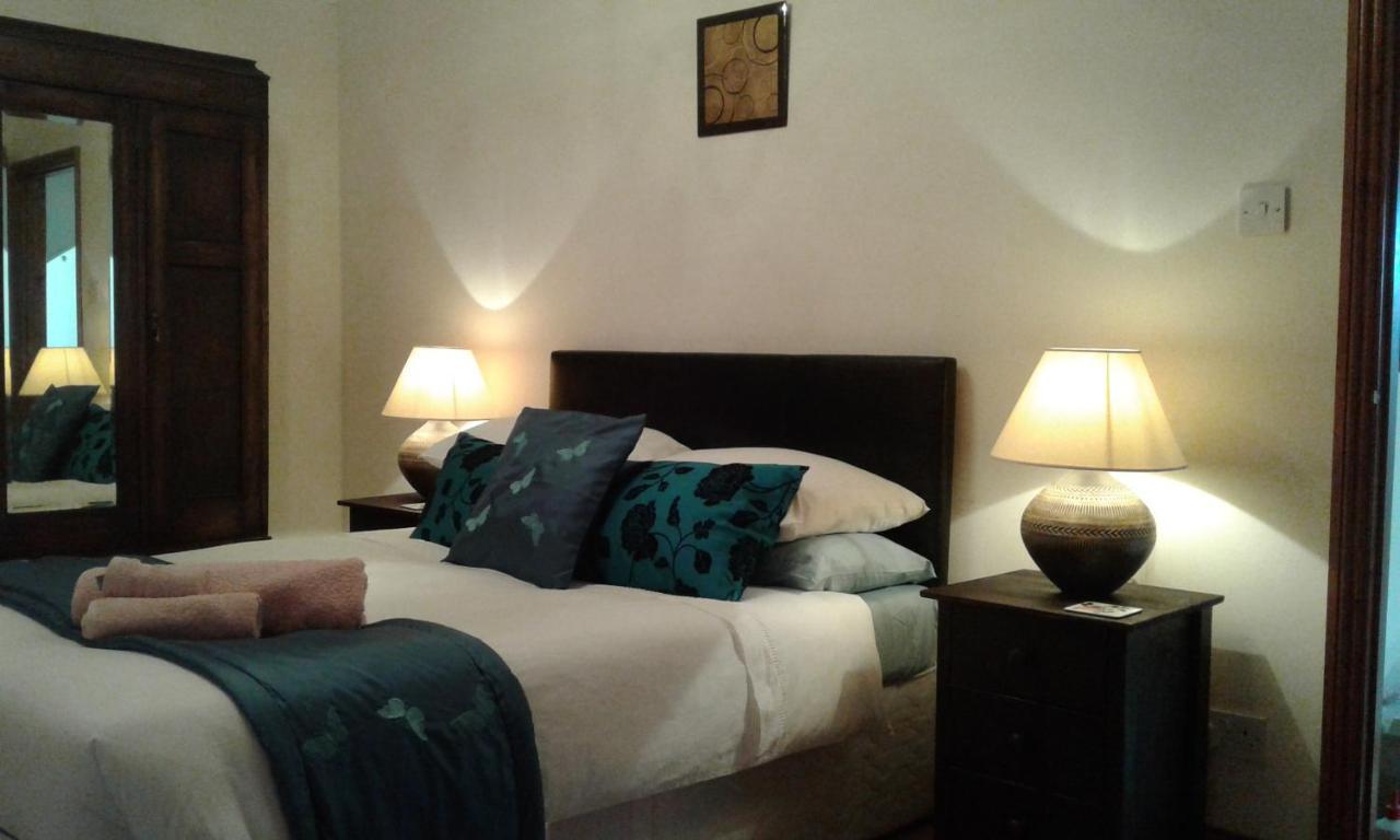 Woodpeckers Cottage B&B Pett 외부 사진
