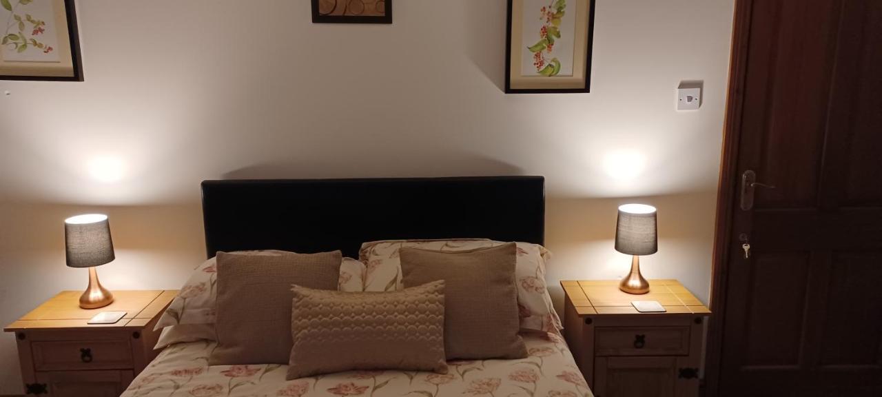 Woodpeckers Cottage B&B Pett 외부 사진